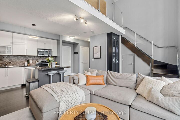16 Brookers Lane 211 — photo 1