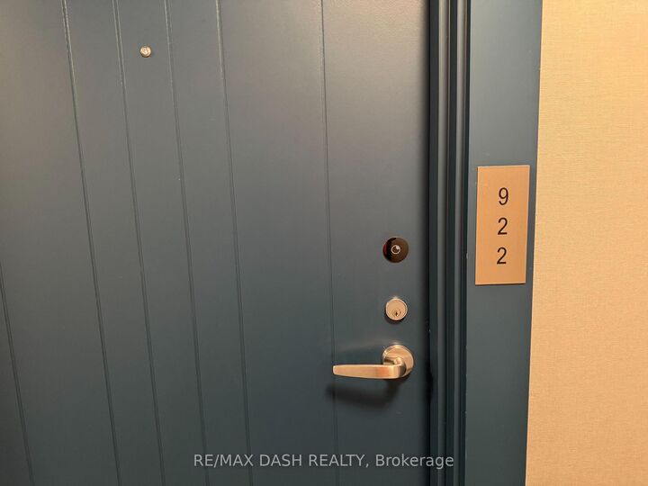 Property Photo:  2545 Simcoe Street N 922  ON L1L 0W3 