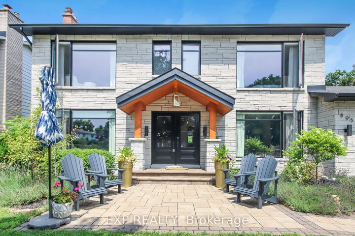Property Photo:  895 Dresden Crescent  ON K2B 5H8 