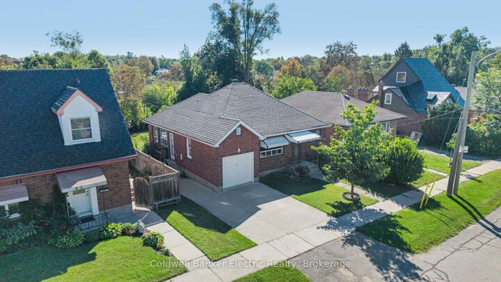 Property Photo:  792 Curtis Road  ON K9H 2E7 