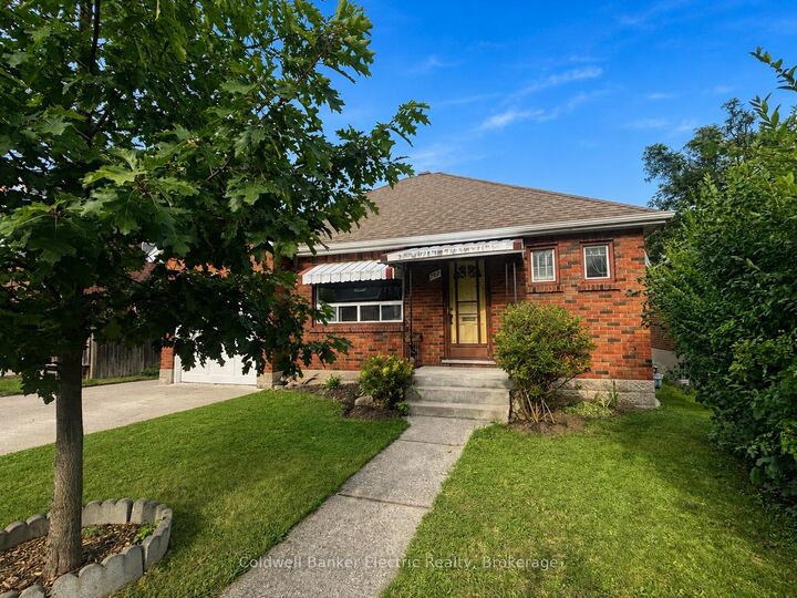 Property Photo:  792 Curtis Road  ON K9H 2E7 