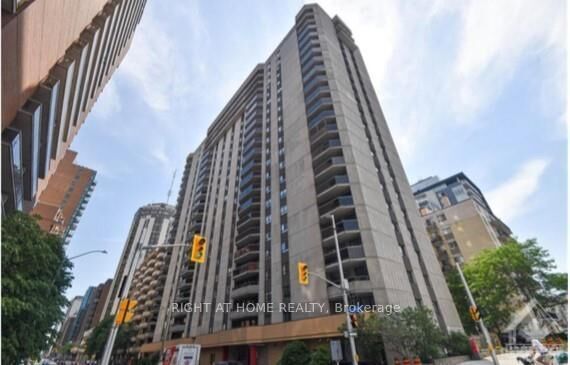 Property Photo:  470 Laurier Avenue W 706  ON K1R 7W9 