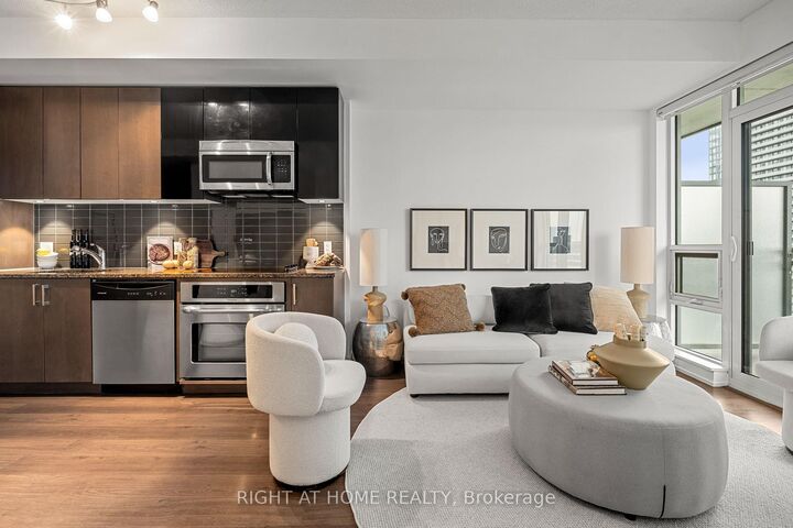 Property Photo: 89 Dunfield Avenue 2306 ON M4S 0A4