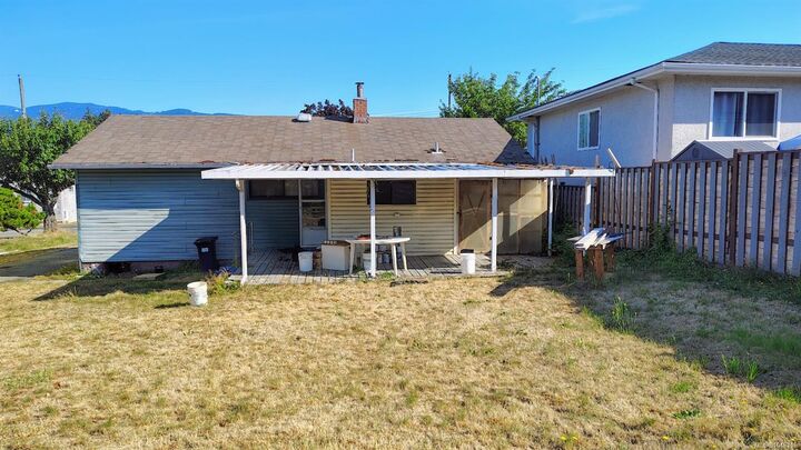 Property Photo:  4298 Lathom Rd  BC V9Y 5T4 