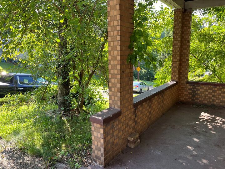 Property Photo:  1620 Belasco Ave  PA 15216 