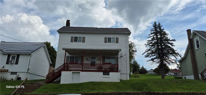 Property Photo:  904 N Jefferson St  PA 15425 