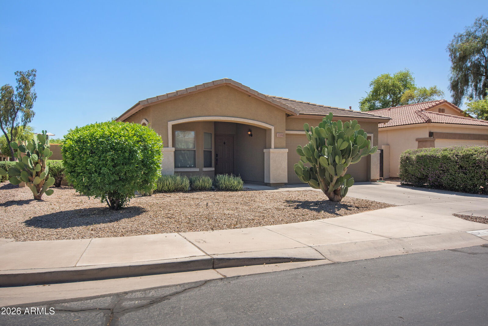 Property Photo:  21393 E Puesta Del Sol --  AZ 85142 