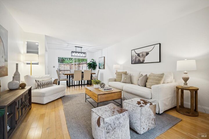Property Photo:  54 Grande Paseo  CA 94903 