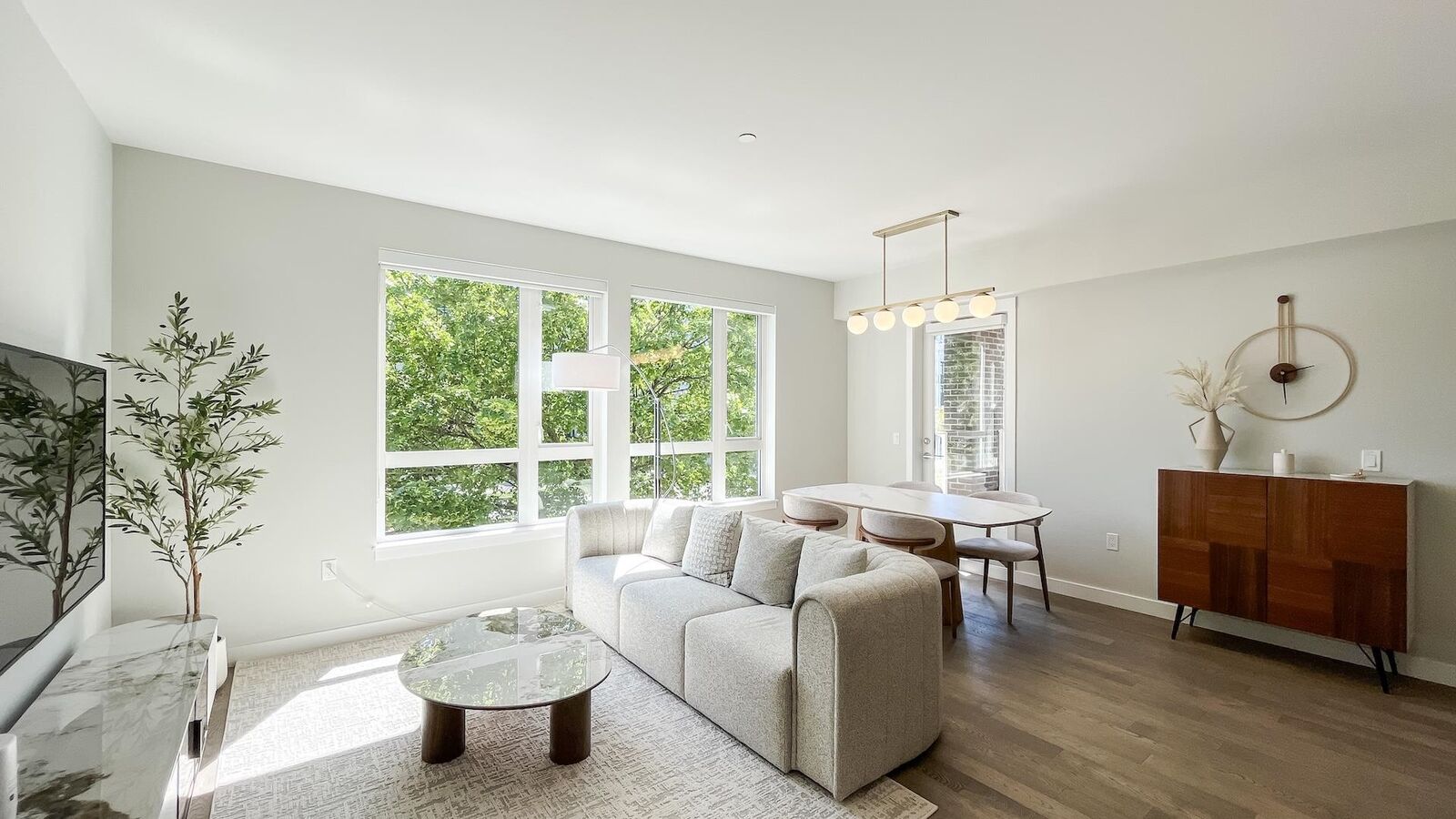 Property Photo: 4080 Yukon Street 208 BC V5Y 0L4