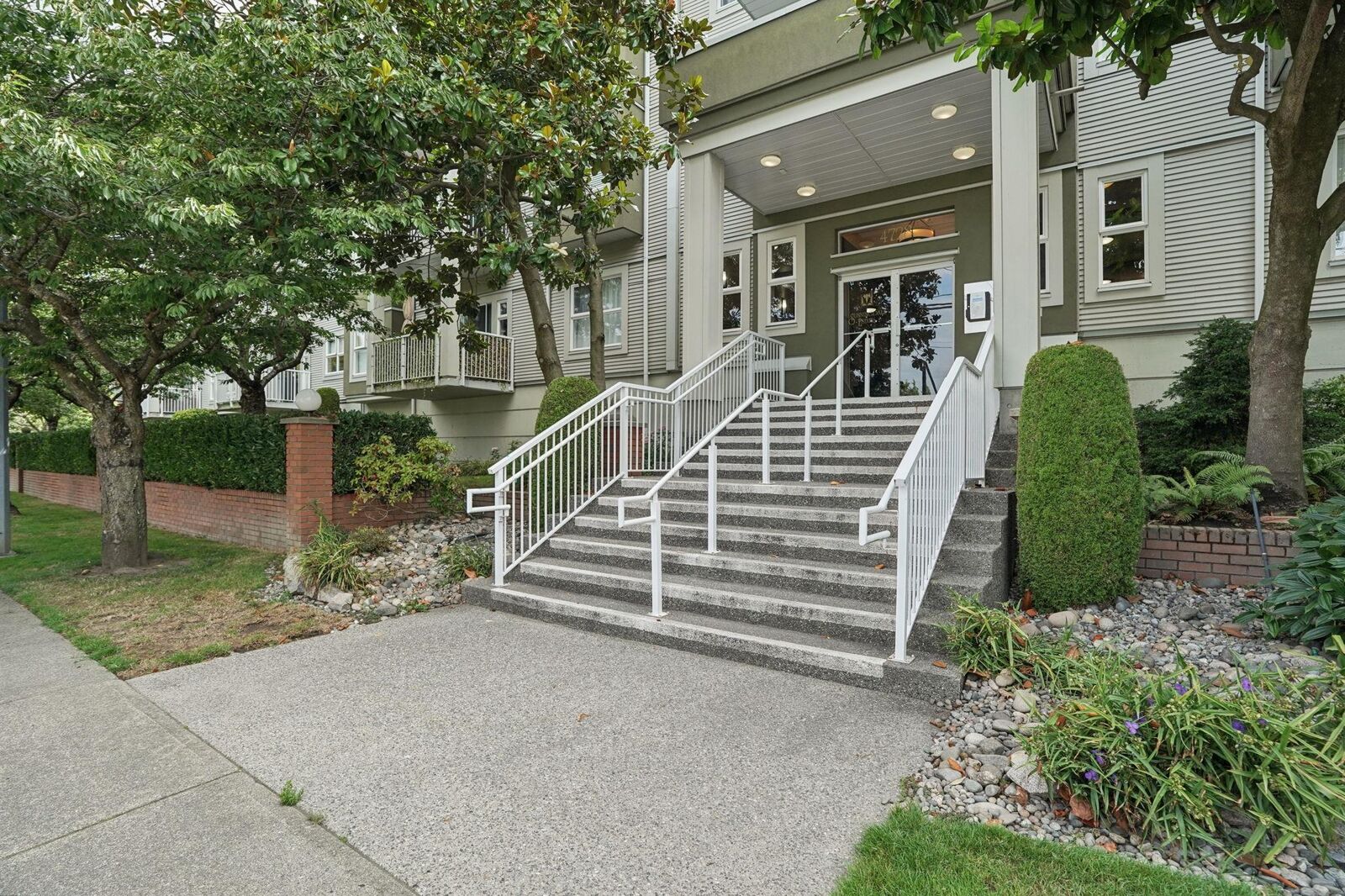 Property Photo:  4728 53 Street 308  BC V4K 2Z1 