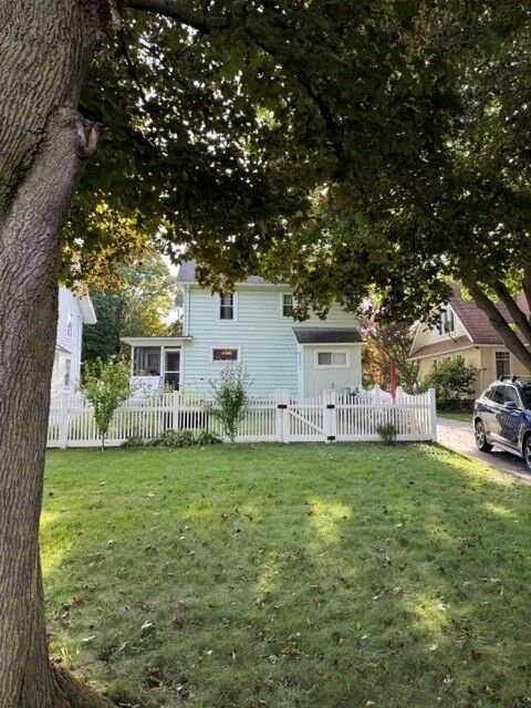 Property Photo:  912 Farnham Street  NY 14901 