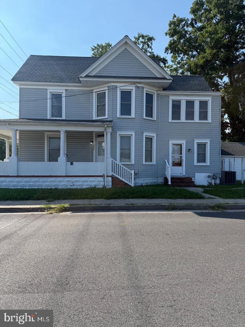 Property Photo: 301 Washington Street 1 MD 21613