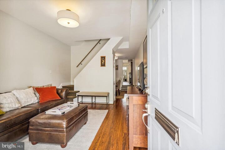 Property Photo:  908 Pendleton Street  VA 22314 