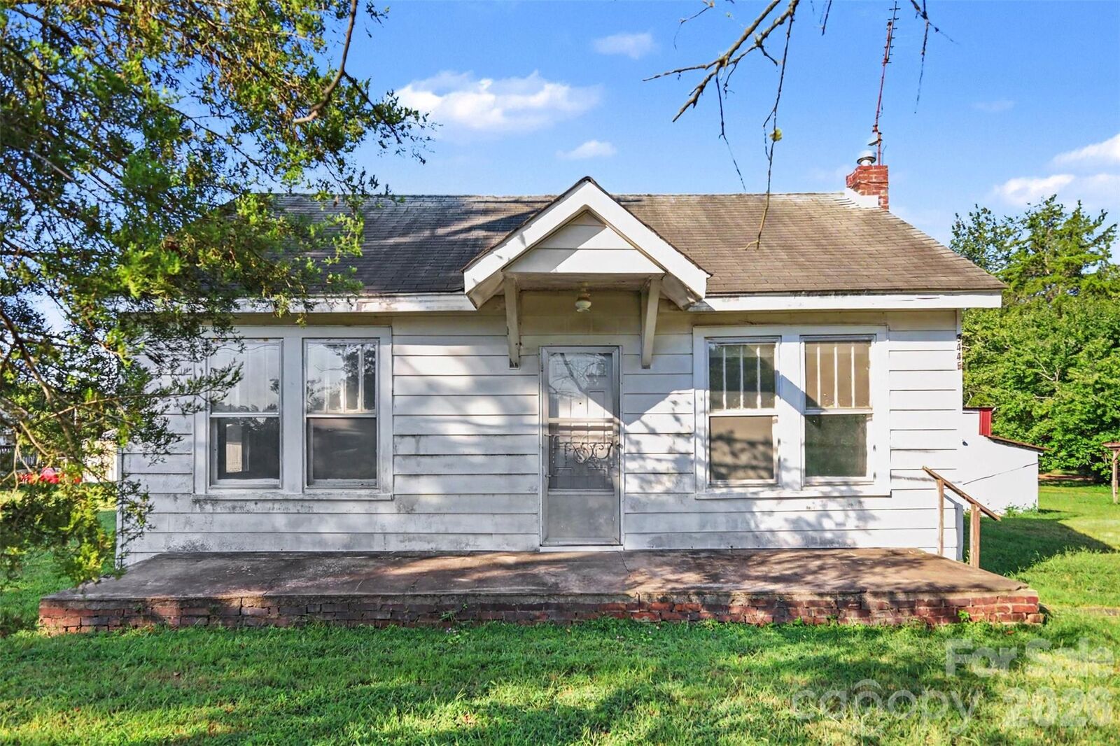 Property Photo: 3445 Long Ferry Road NC 28146