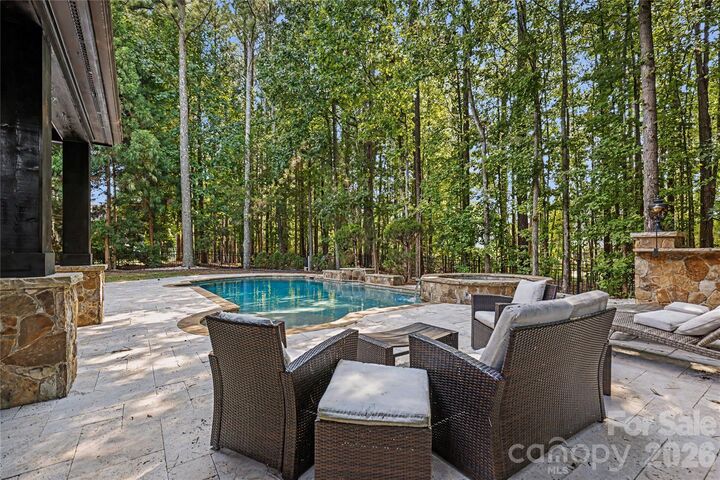 Property Photo:  17018 Harcombe Drive  NC 28277 