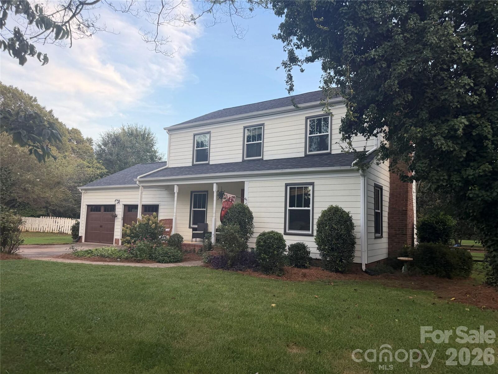 Property Photo: 13136 Blacksmith Court NC 28105