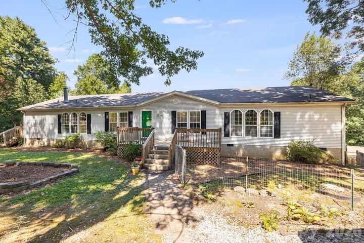 Property Photo:  45 Shelby Road  NC 28806 