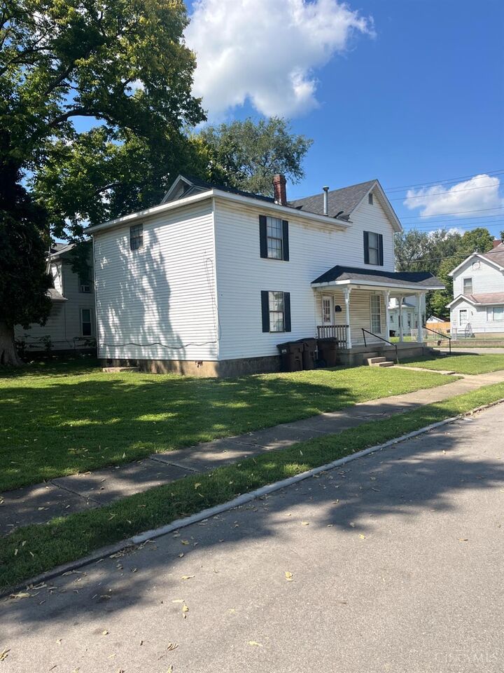 Property Photo: 1338 Woodlawn Avenue OH 45044