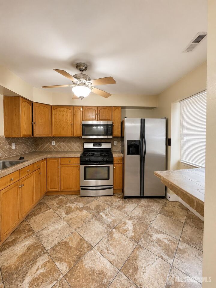 Property Photo:  410 Johnstone Street  NJ 08861 