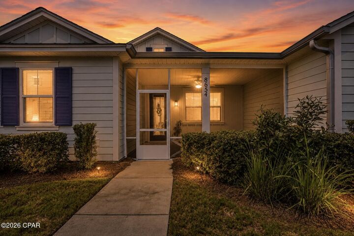 Property Photo:  8654 Coral Reef Way  FL 32413 
