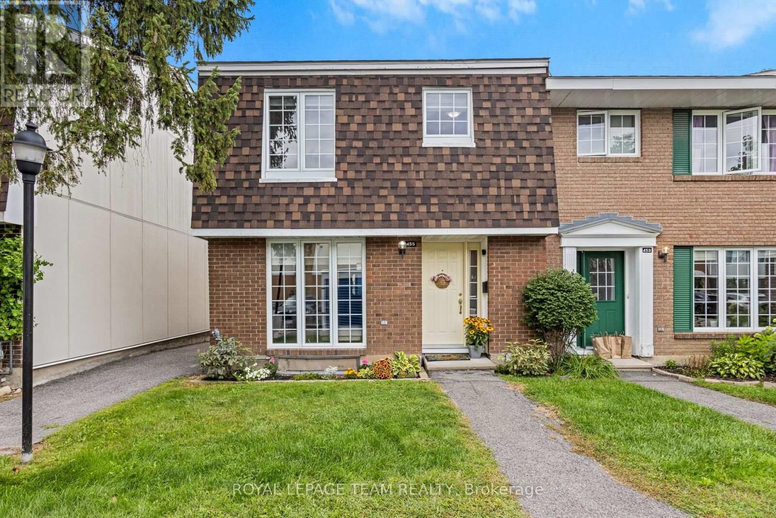 Property Photo:  455 Kintyre Private 455  ON K2C 3M9 