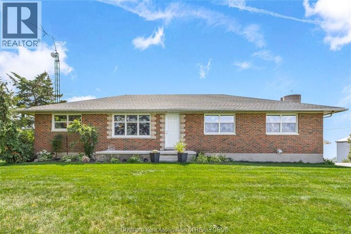 Property Photo:  27156 St Clair Road  ON N8A 4L3 