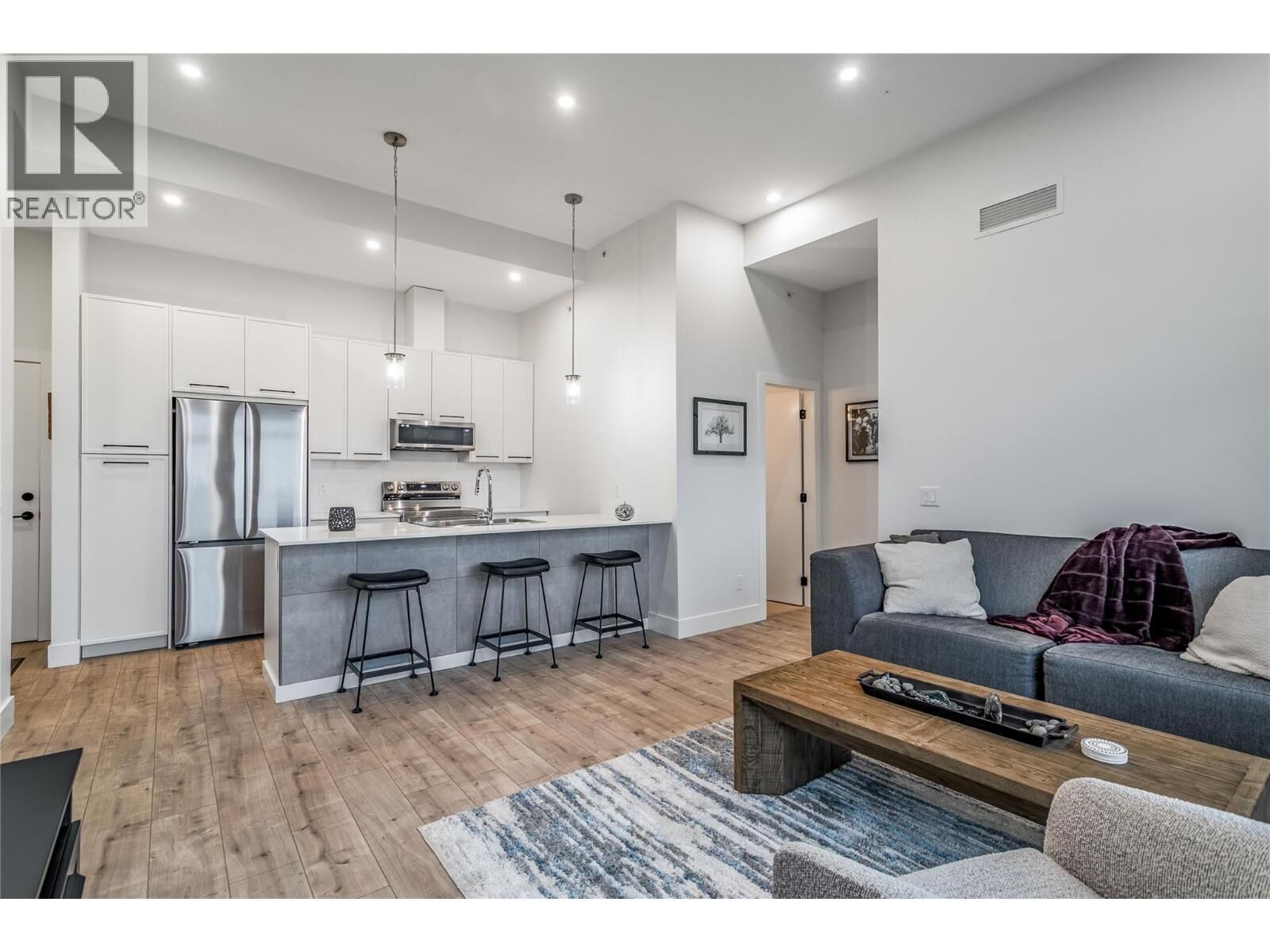 Property Photo:  1220 Pacific Avenue 507  BC V1Y 5T7 