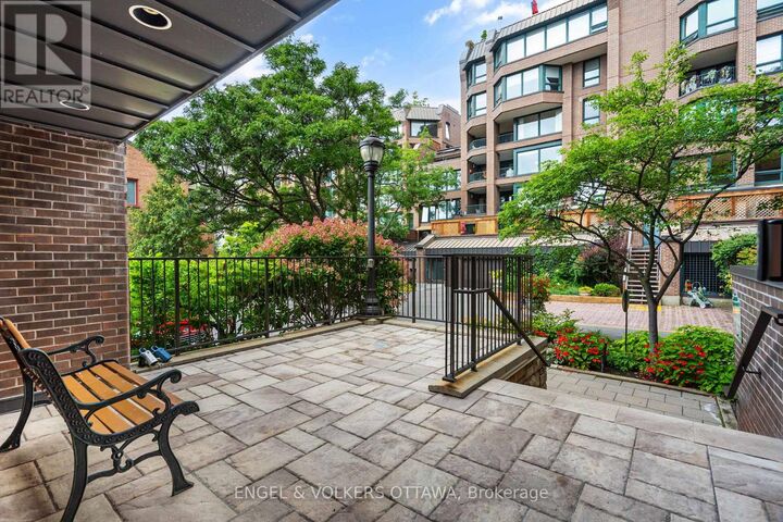 Property Photo:  135 Springfield Road 5  ON K1M 1C5 