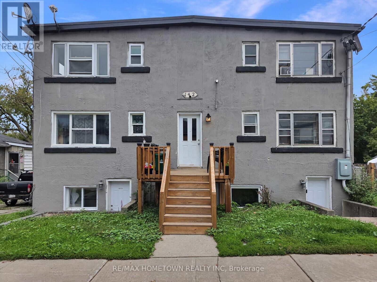 Property Photo:  142 Brock Street 6  ON K6V 4G4 