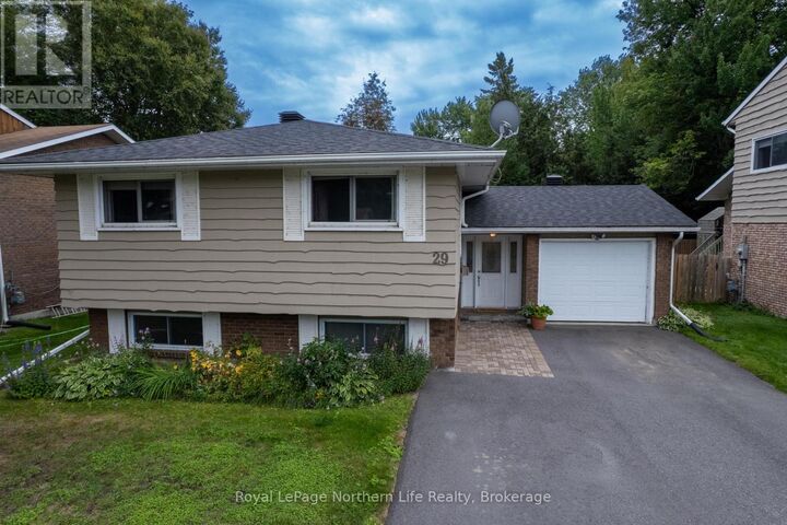 Property Photo:  29 Shore Acres Boulevard  ON P1A 1B7 