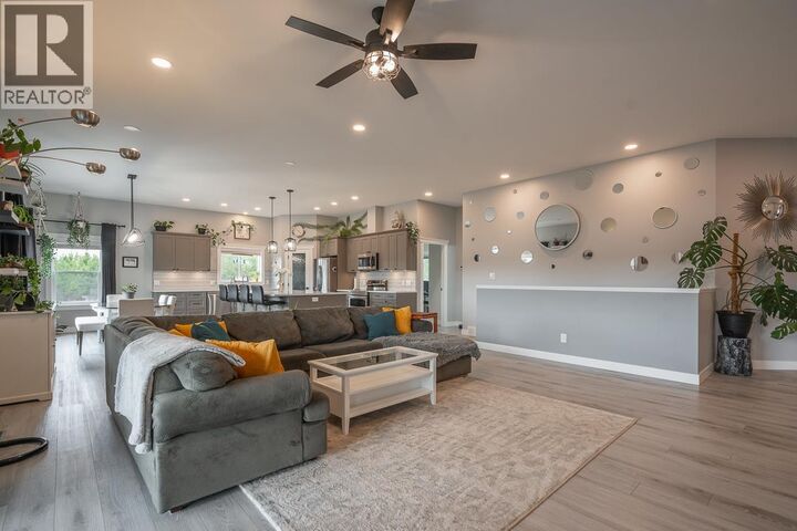 Property Photo: 5593 Lakeside Court BC V0K 2E1