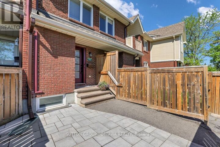 Property Photo:  1835 Marsala Crescent 201  ON K4A 2E5 