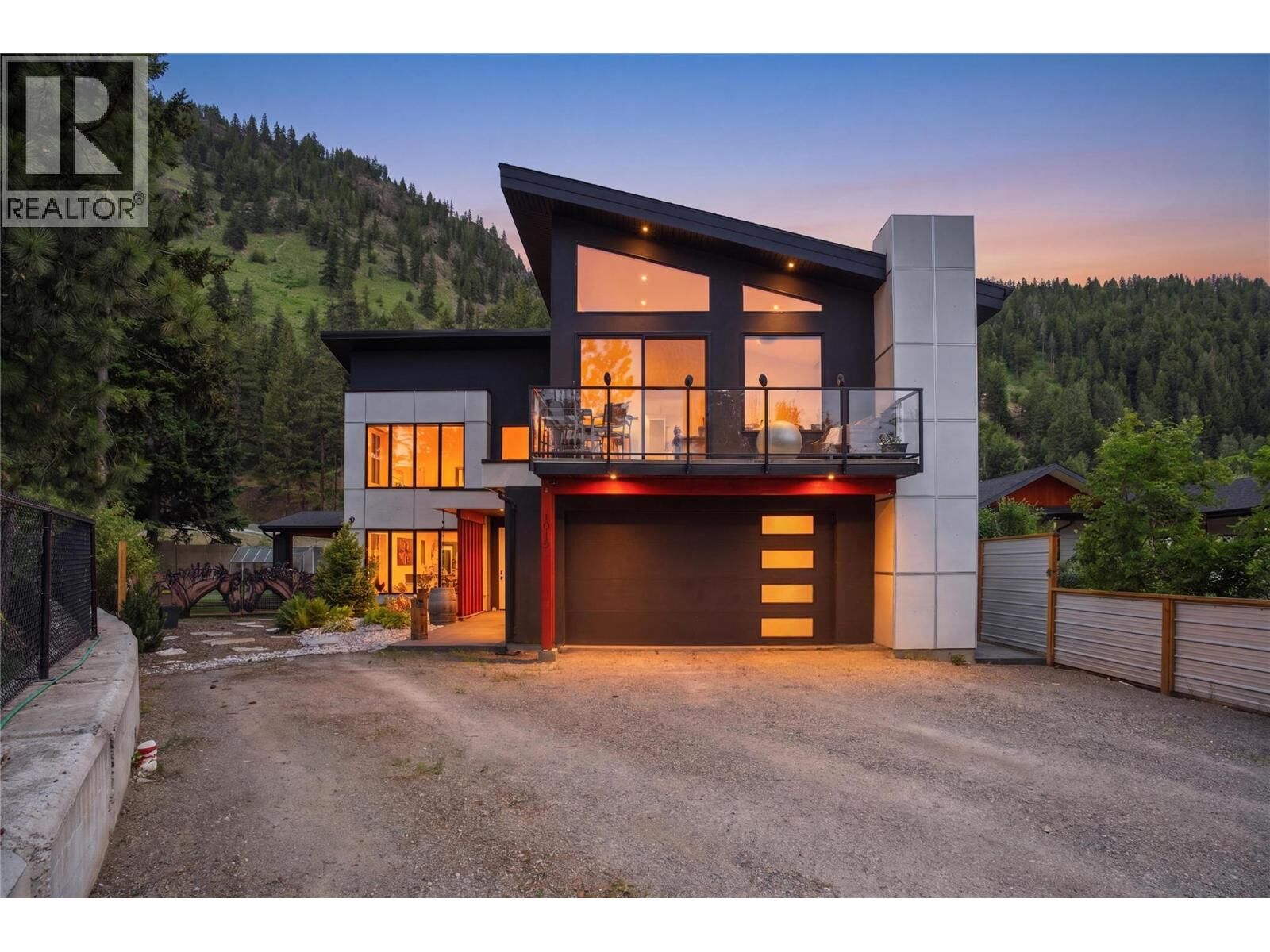Property Photo:  1015 Paquette Road  BC V0E 1M1 