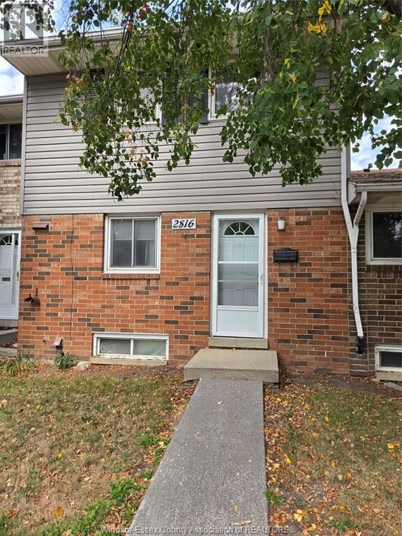 Property Photo:  2816 Meadowbrook Lane  ON N8T 3C3 
