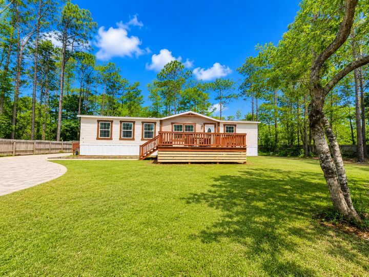 Property Photo: 55 Oak Avenue FL 32459