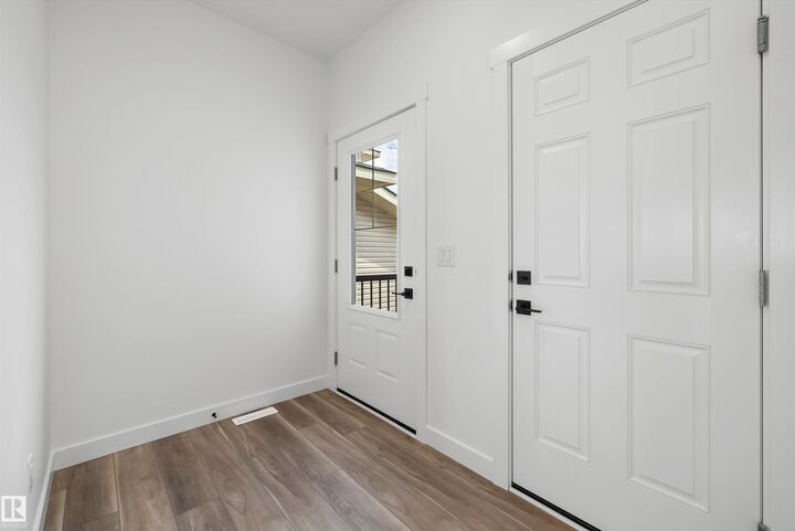 Property Photo:  25 Emmett Way  AB T7X 4T7 
