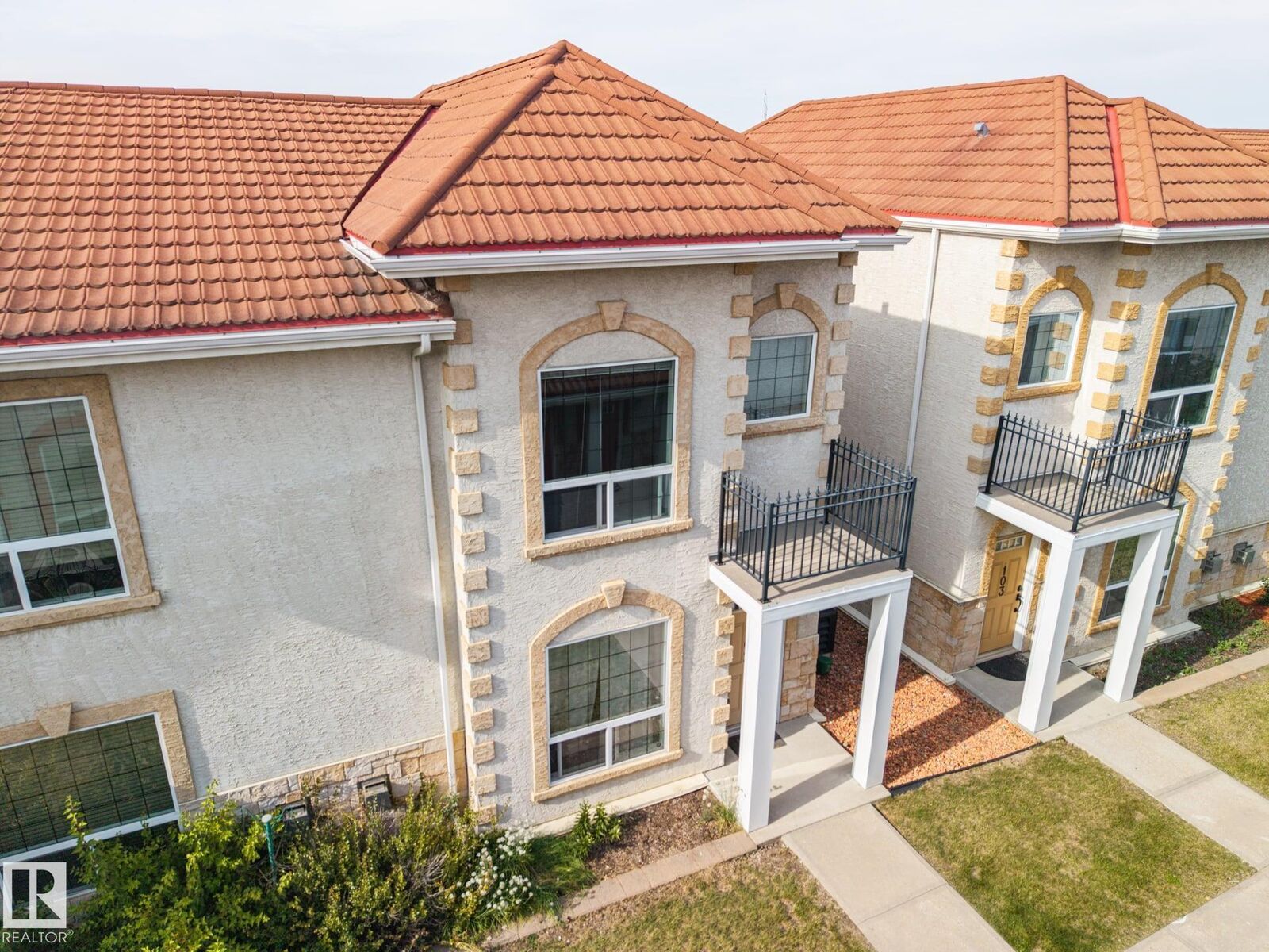 Property Photo:  13825 155 Avenue NW 102  AB T6V 0B8 