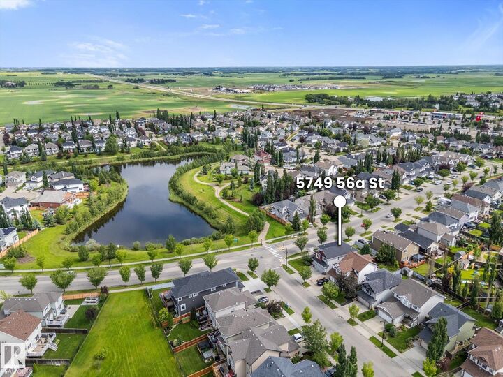 Property Photo:  5749 56A Street  AB T4X 0G1 