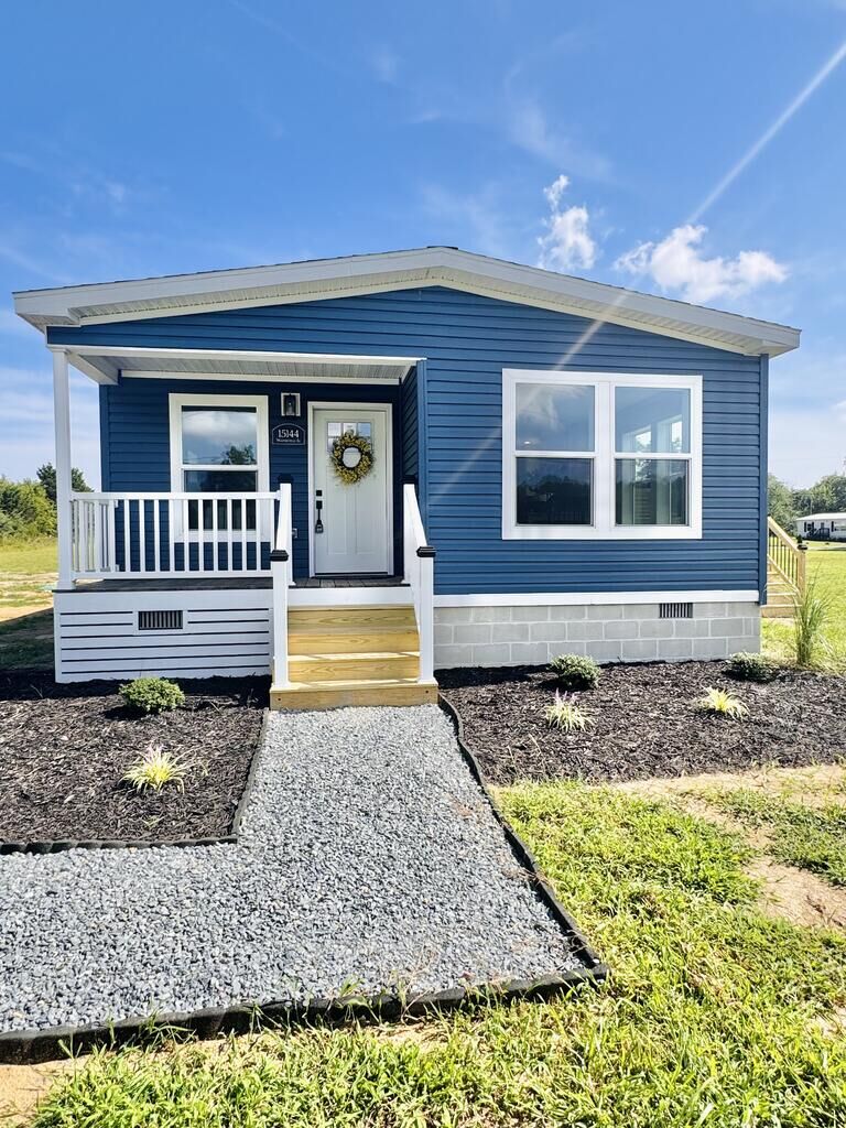 Property Photo: 15144 Waterfield St VA 23422