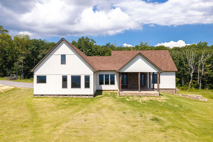 Property Photo: 520 Bluff Mountain Drive TN 37332