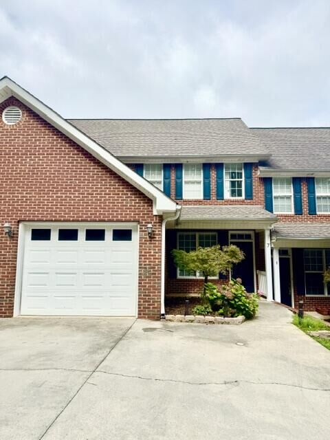Property Photo:  1506 Summer Gate Way  GA 30720 