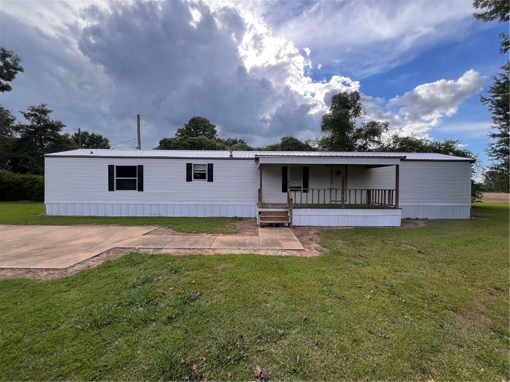 Property Photo: 135 Couvillion Street LA 71355