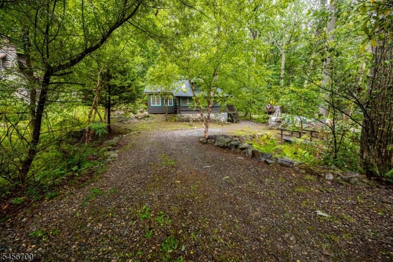 Property Photo:  8 Mountainside Dr  NJ 07461 