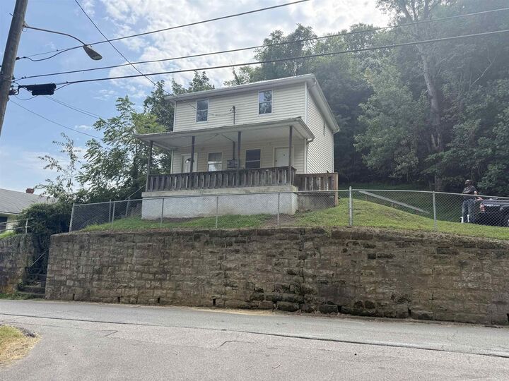Property Photo:  520 Deal Street  KY 41101 