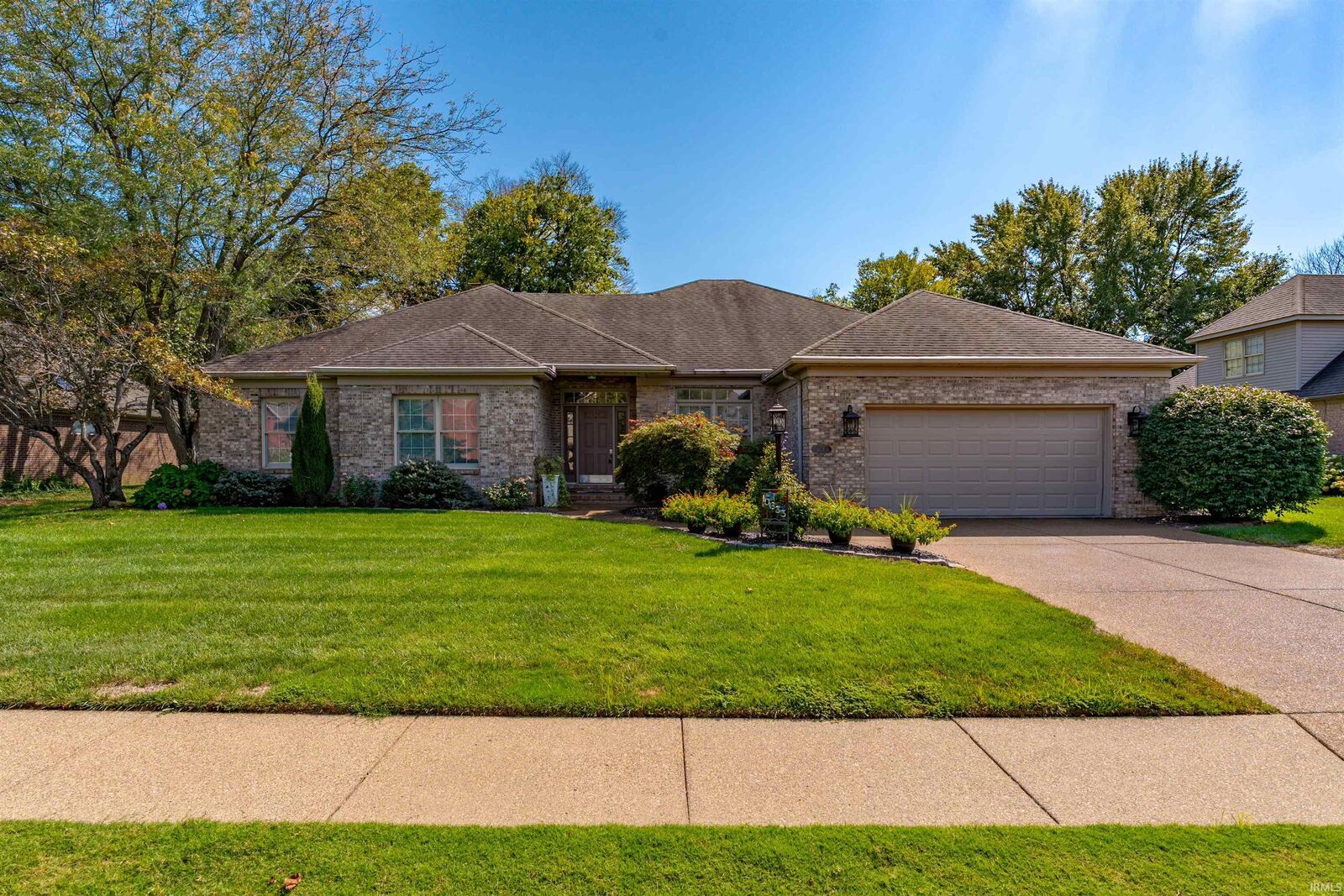 Property Photo:  10633 Hampton Place  IN 47630 