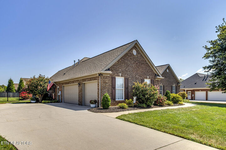 Property Photo: 253 E Port Drive TN 37772