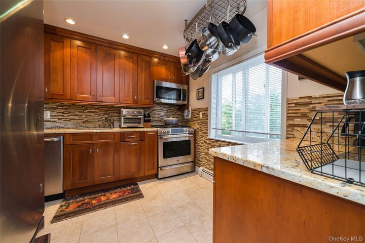 Property Photo:  838 Pelhamdale Avenue 2H  NY 10801 