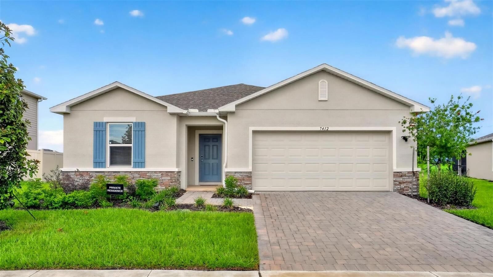 Property Photo: 7412 Capstone Drive FL 34736