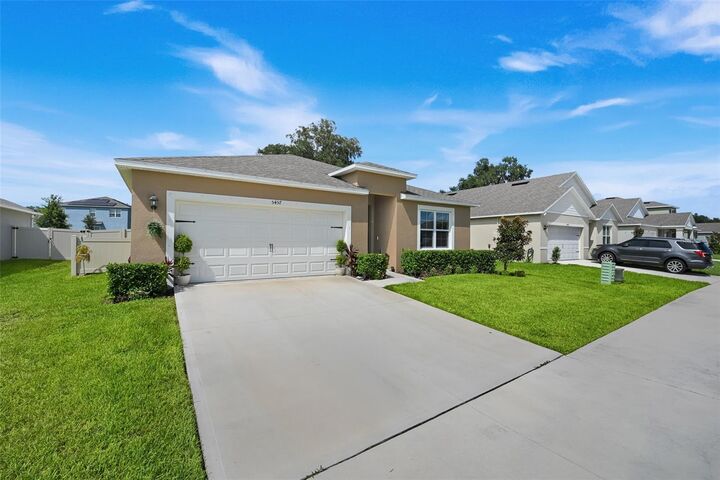 Property Photo:  5457 Hayloft Drive  FL 32712 