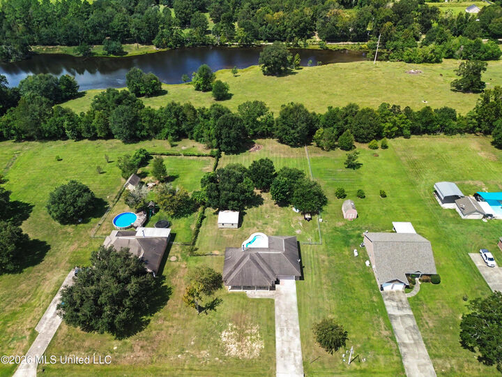 Property Photo:  32 Paper Shell Road  MS 39426 